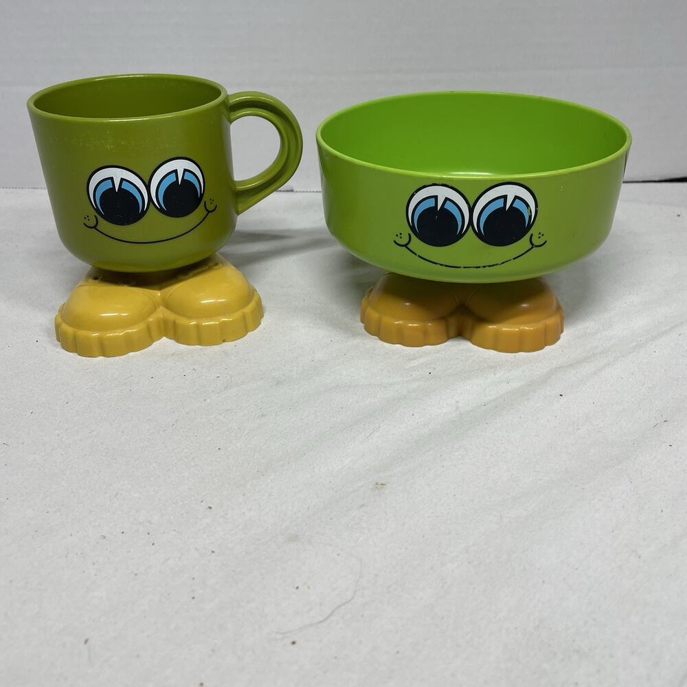 Vintage 1970s Deka Green Smiley Face Mug And Bowl with Yellow Feet USA Made